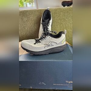 Gdefy • Lauff Support Shoes • Mens Size 10